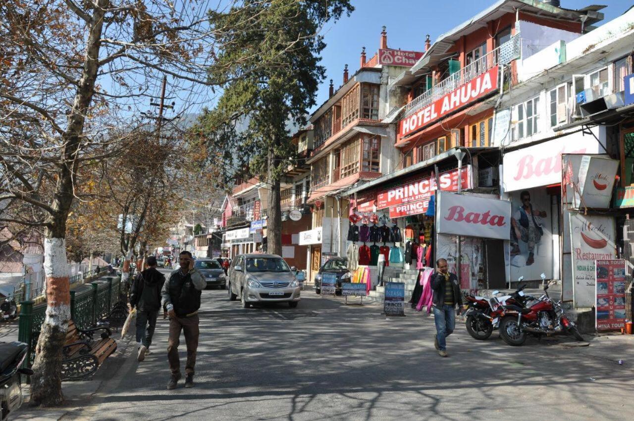 Hotel Ahuja Nainital Kültér fotó
