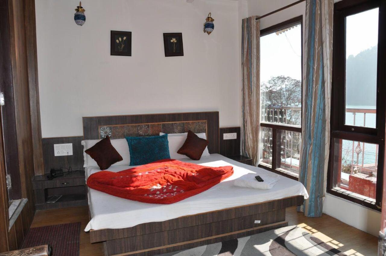 Hotel Ahuja Nainital Kültér fotó